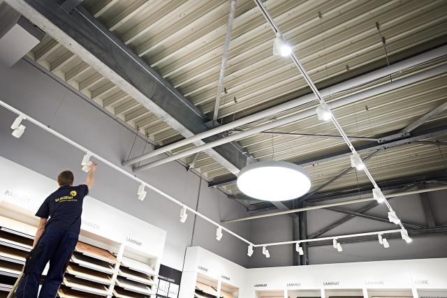 Projekt: door and floorLichtplanung und Elektroinstallation