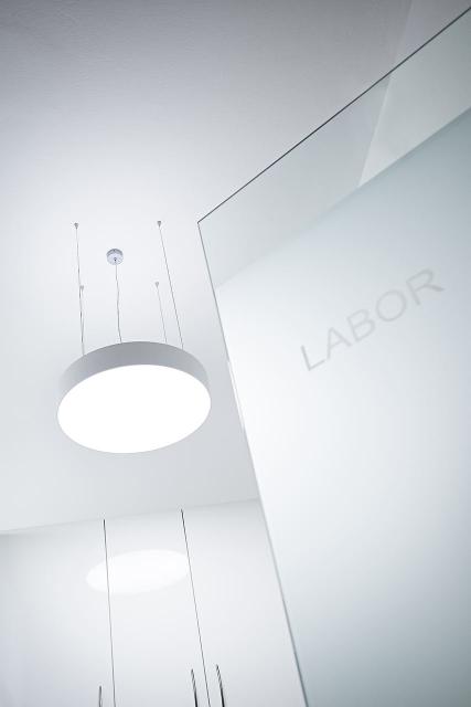 Projekt: Praxis Dr. FesserLichtplanung und Elektroinstallation