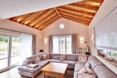 Projekt: Privates WohnhausLichtplanung und Elektroinstallation